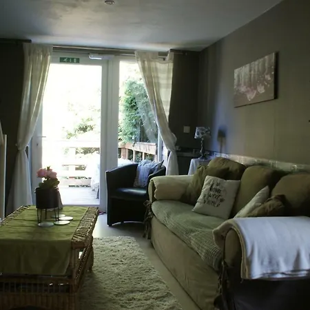 Dom wakacyjny Le De L Ourthe *